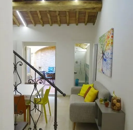 Apartment Casa Tecla Alle Mura Della Citta *