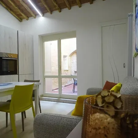 Daire Casa Tecla Alle Mura Della Citta *